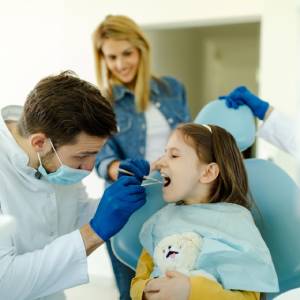 5 Tips From a Children's Dentist in Garden City to Avoid Cavity